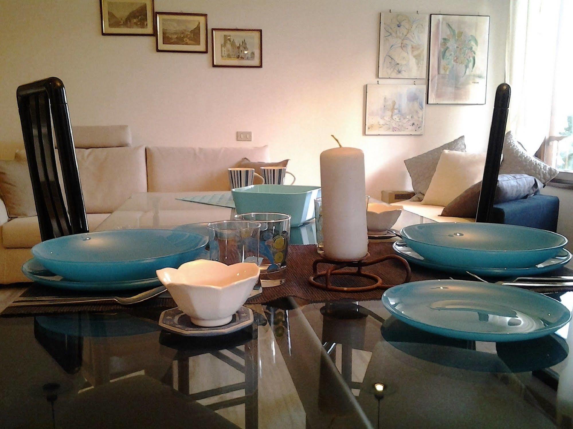 Aparthotel Le Terrazze Vista Lago Piscina Tennis Parking Wi-Fi 3*