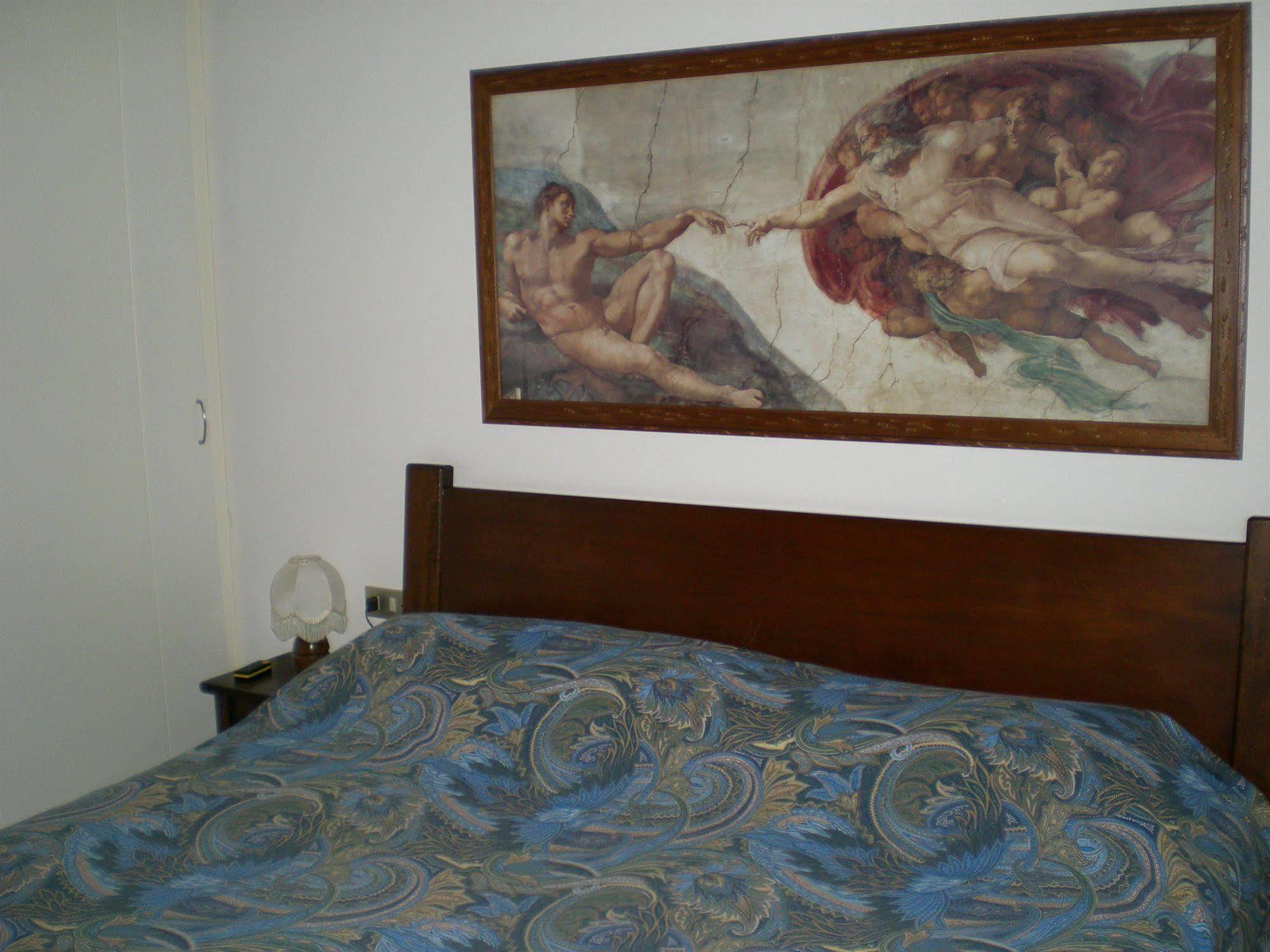 Aparthotel Le Terrazze Vista Lago Piscina Tennis Parking Wi-Fi 3*