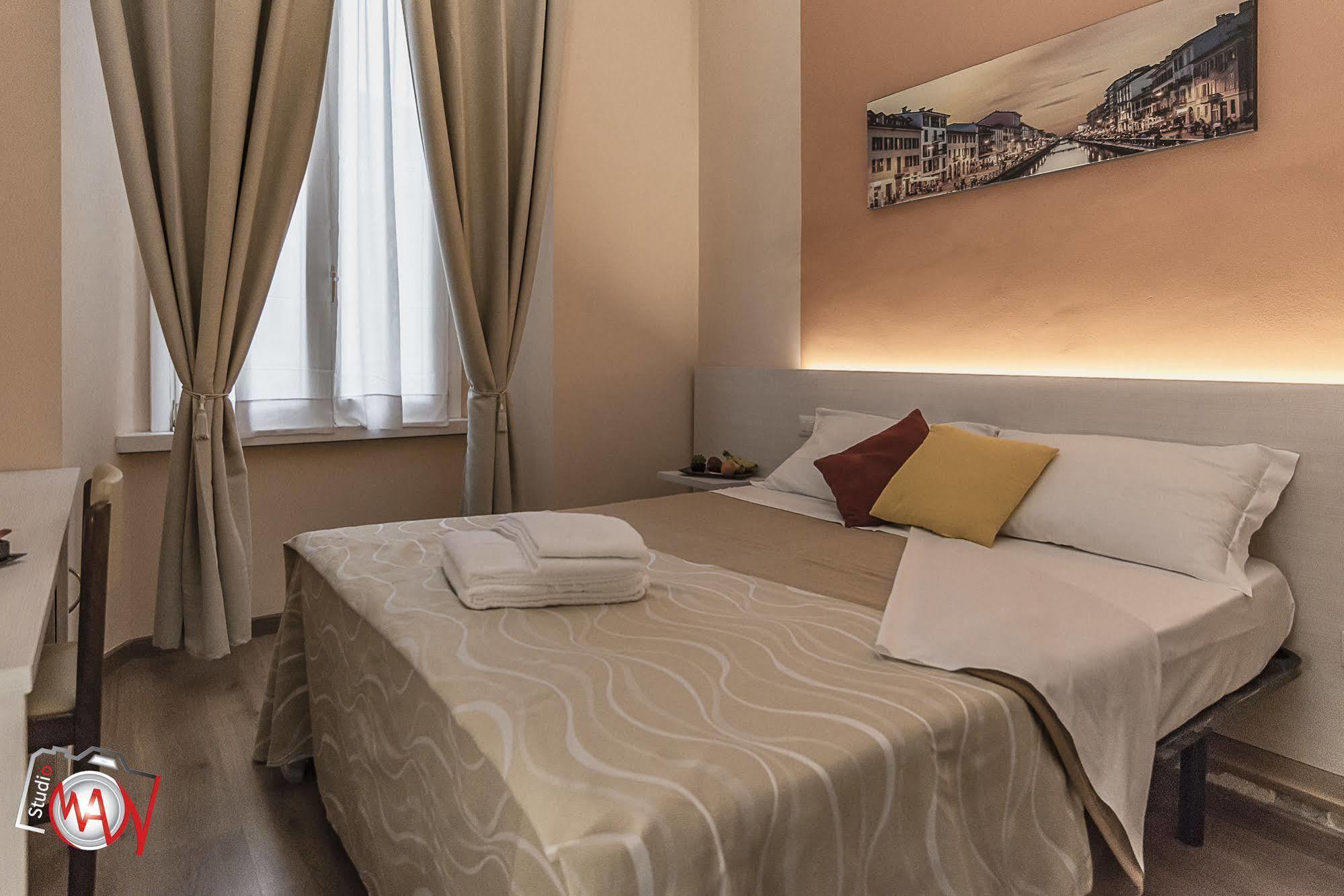 Moderno Hotel 3*