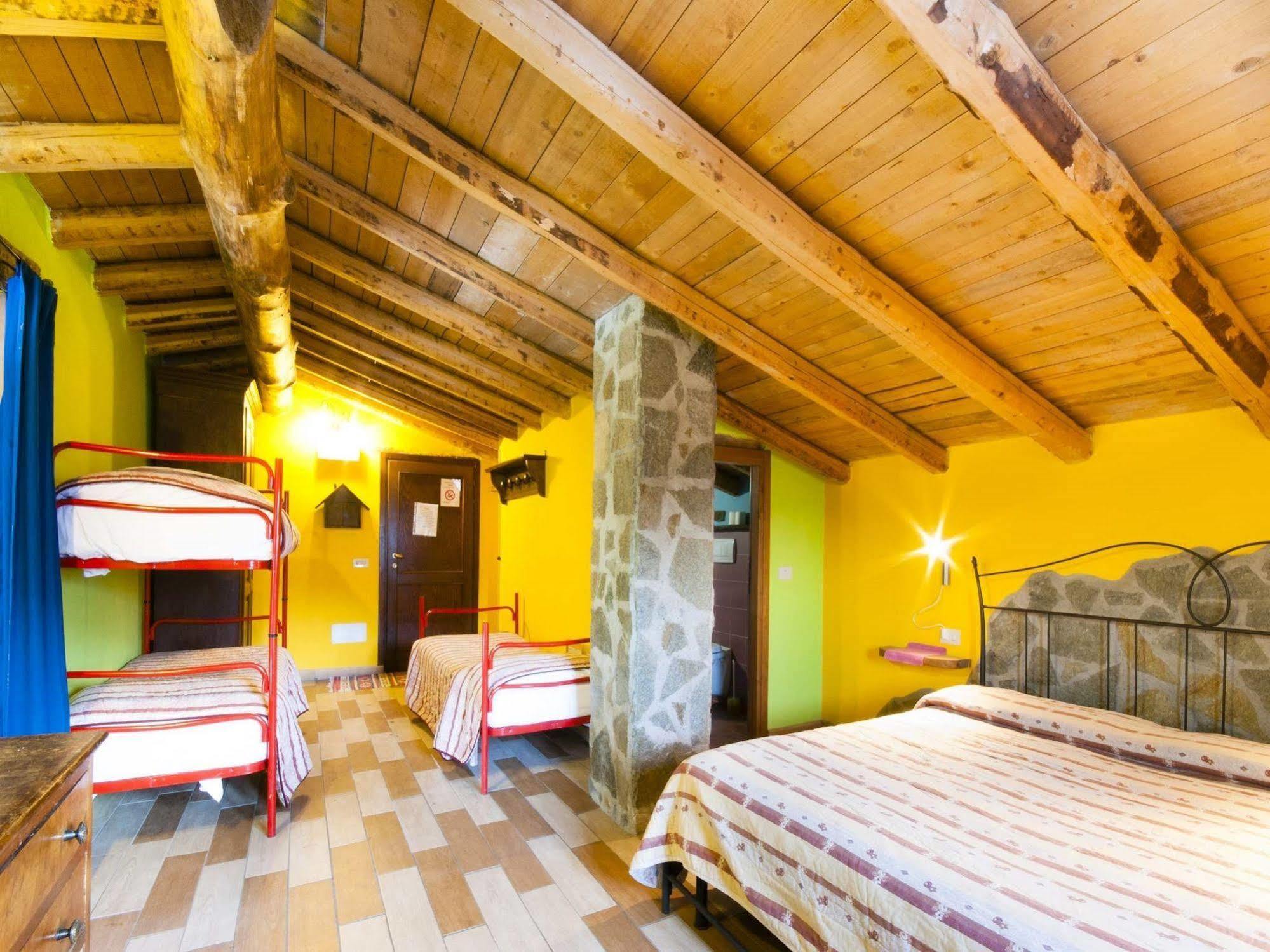 Al Marnich Farm stay Schignano (Como)