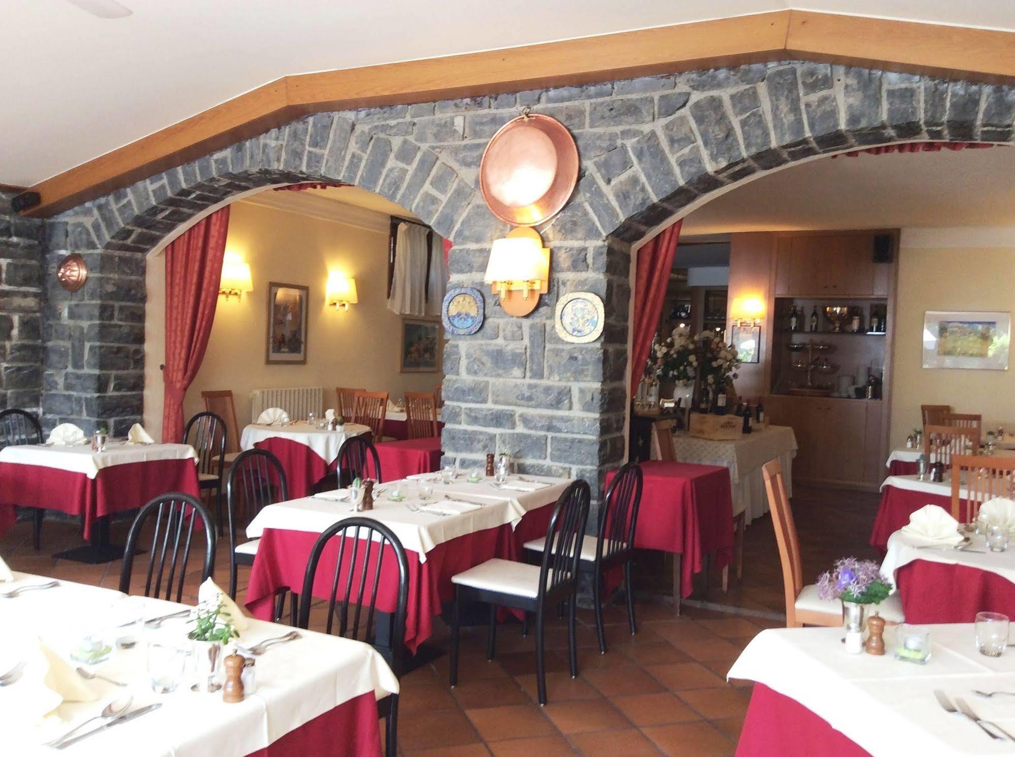 Royal Hotel