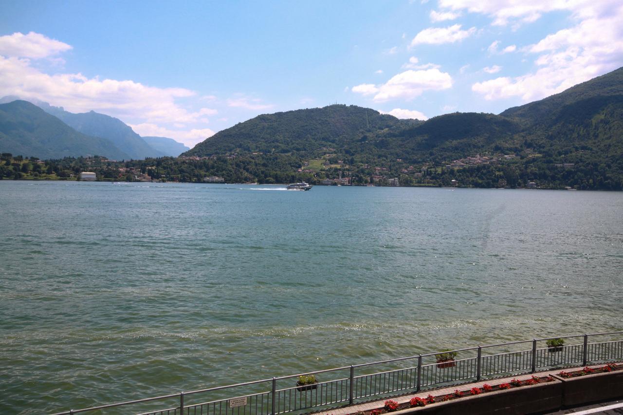 Rodrigo Lake Side Suite *