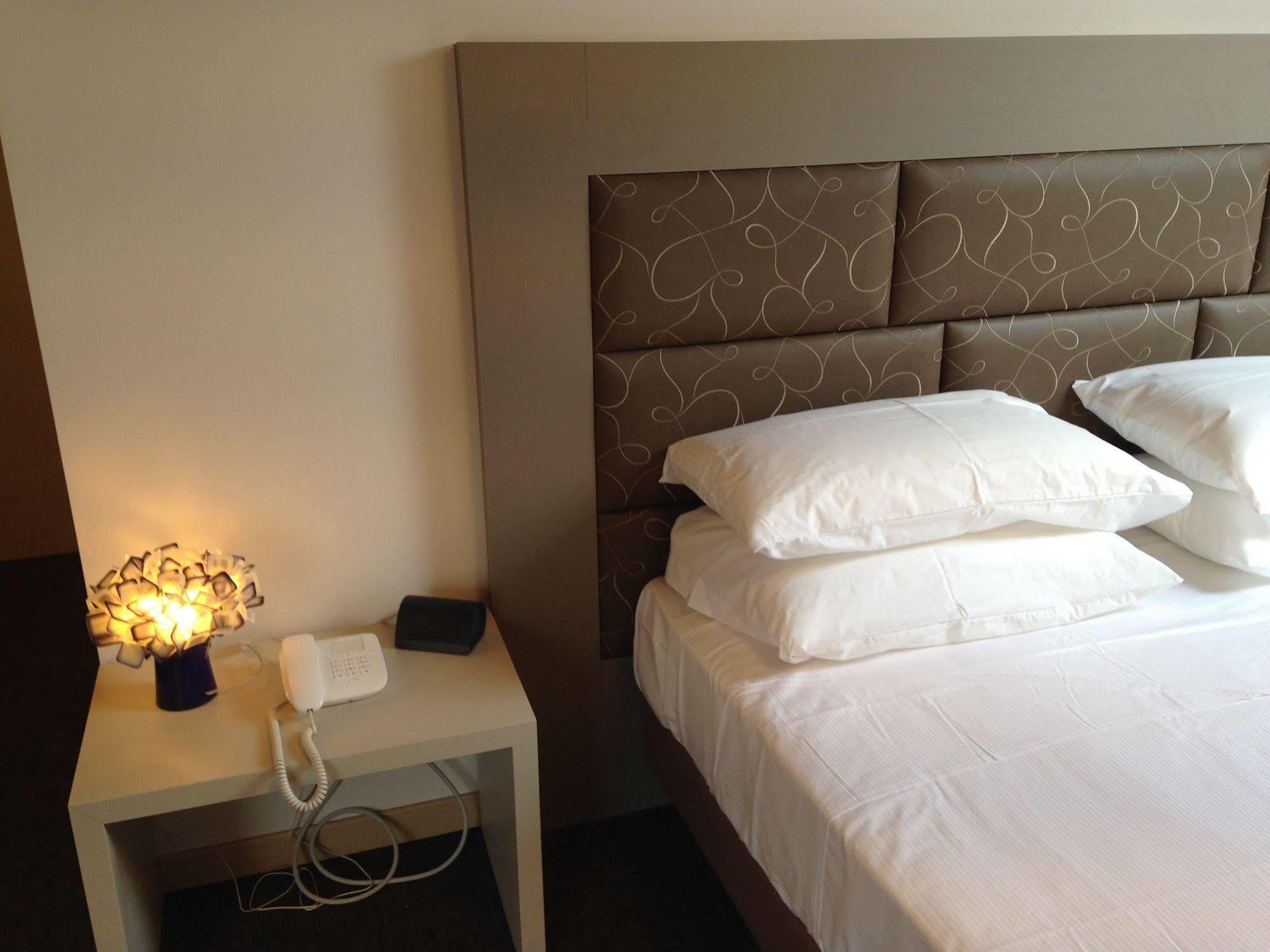 Don Abbondio Hotel Lecco