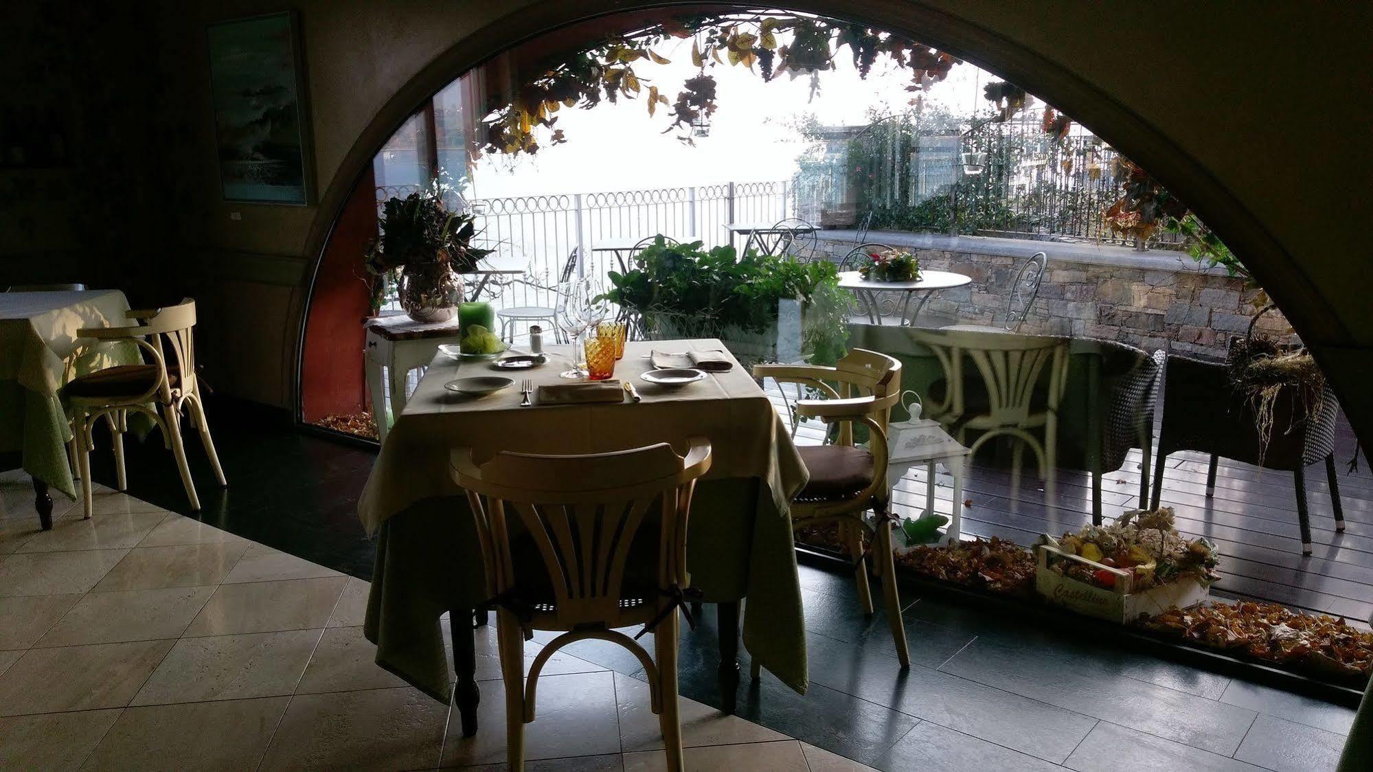 La Darsena Boutique & Restaurant Tremezzo