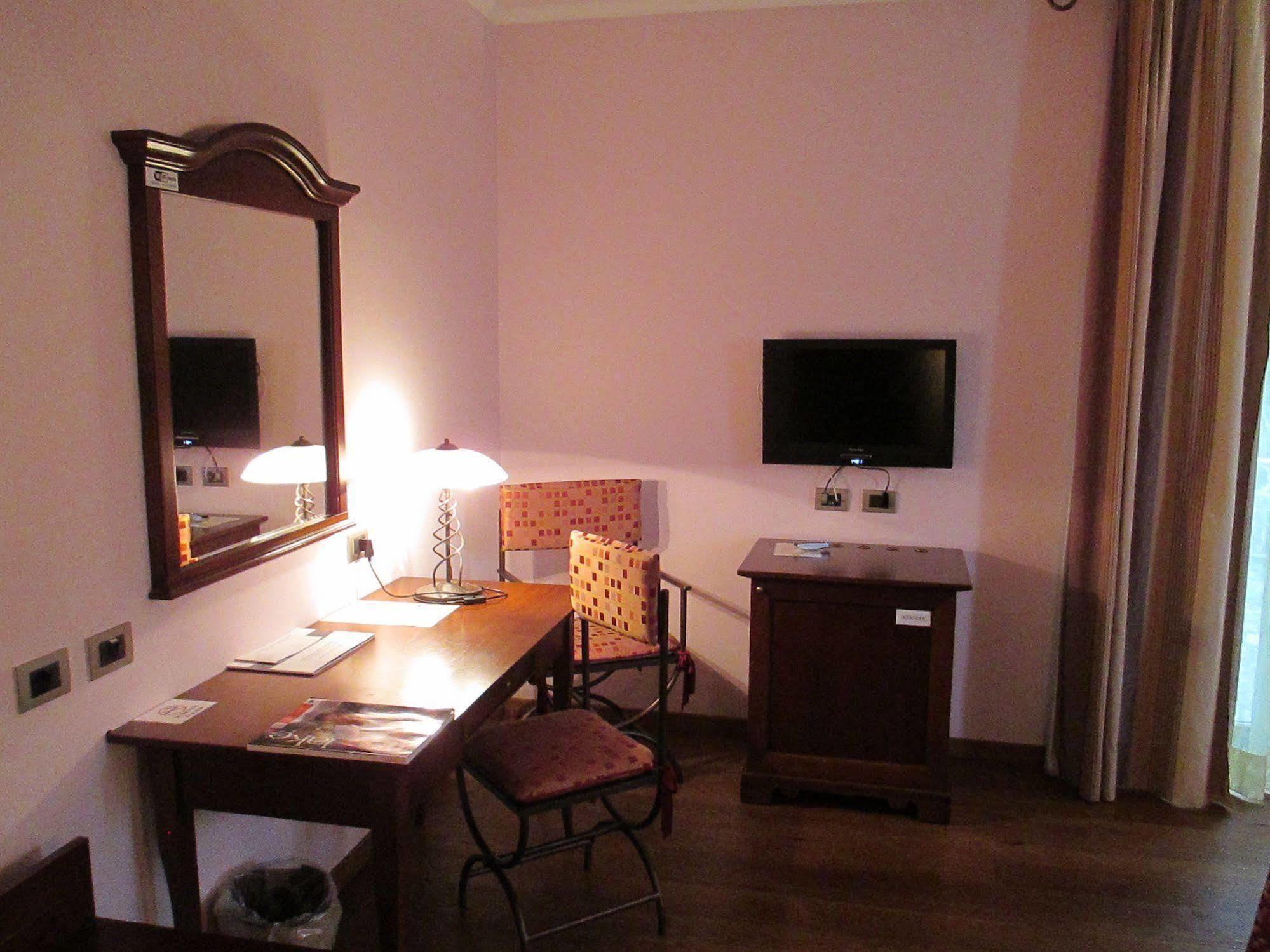 Hotel La Darsena Boutique & Restaurant
