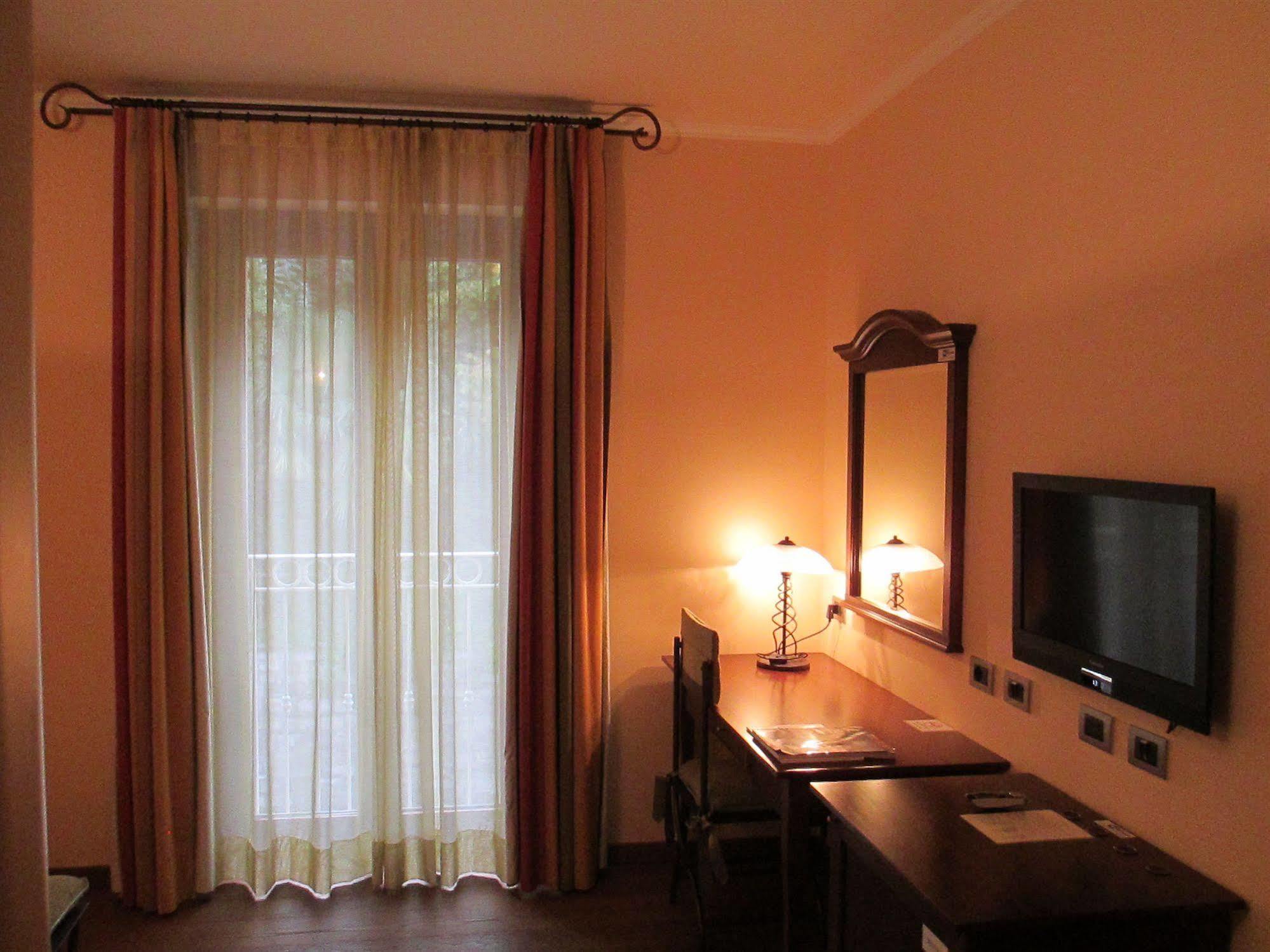 La Darsena Boutique & Restaurant Tremezzo