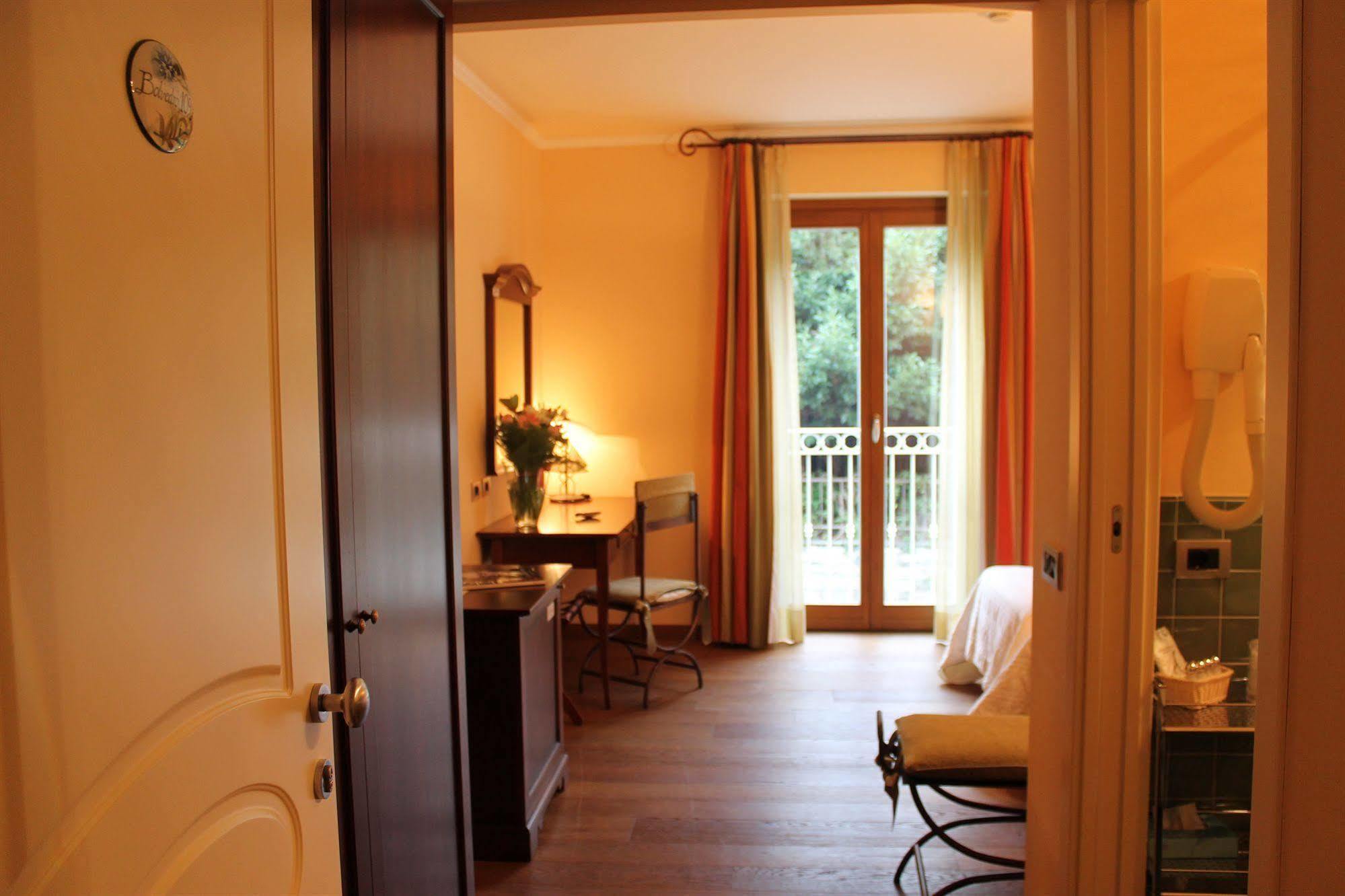La Darsena Boutique & Restaurant Hotel 3*