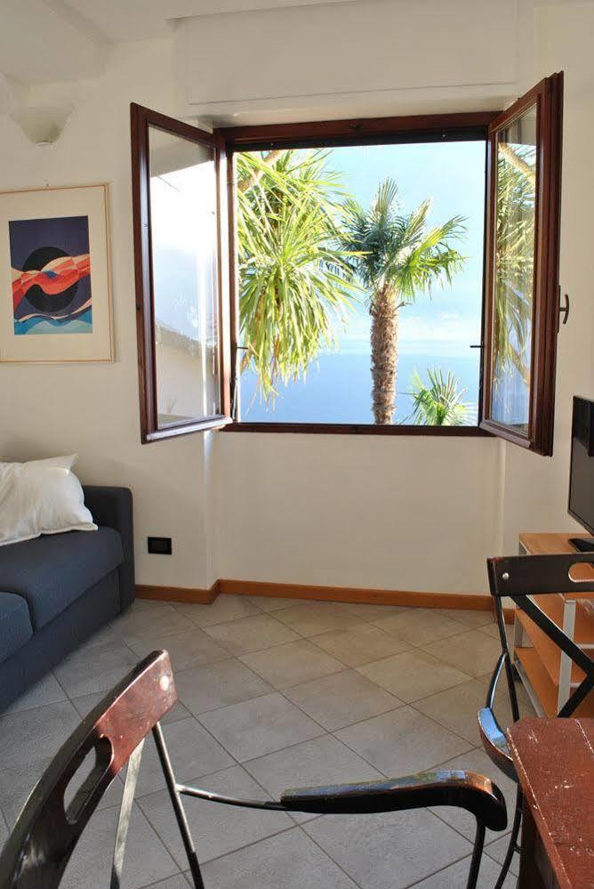 Palm Bay Garden Sala Comacina