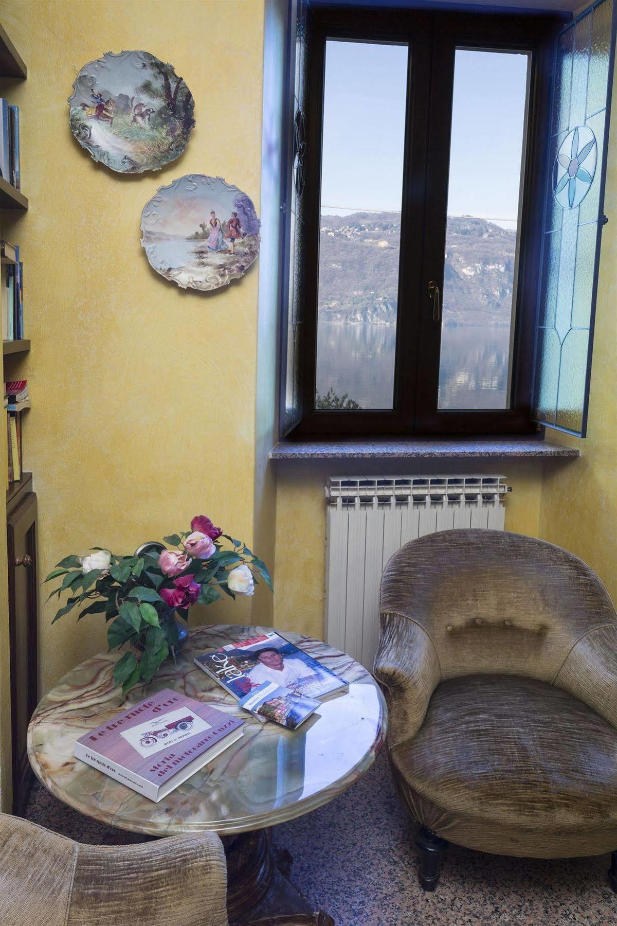 Bed & Breakfast - Foresteria - Frontelago 2*