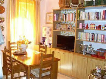 - Foresteria - Frontelago Bed & Breakfast