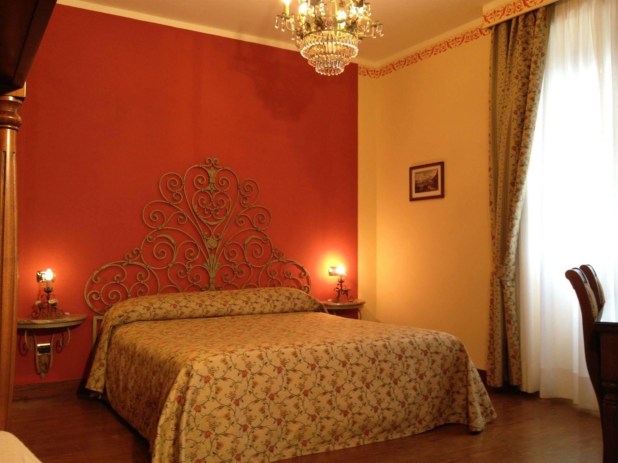 Du Hotel 3*