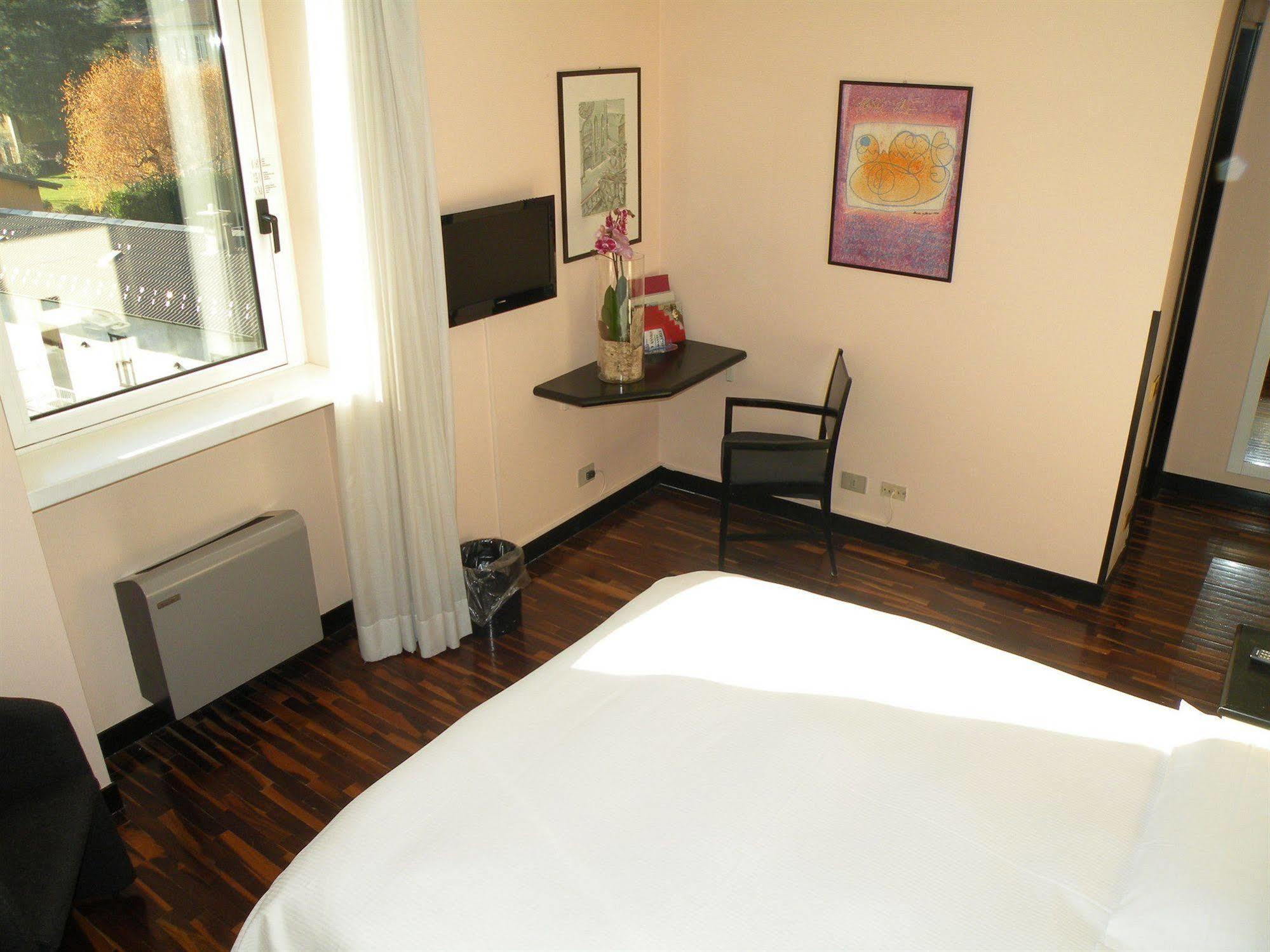 Hotel Asnigo 4*