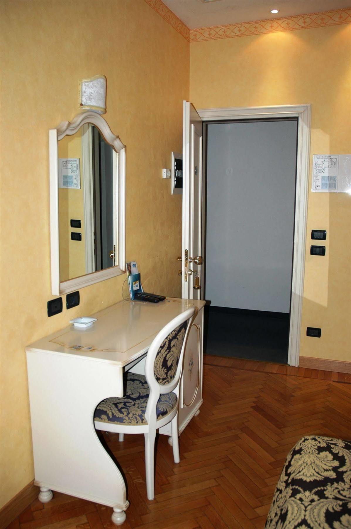 Hotel Hotel Promessi Sposi 4*