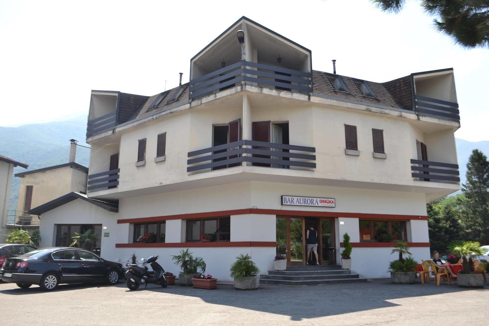 Hotel Aurora *