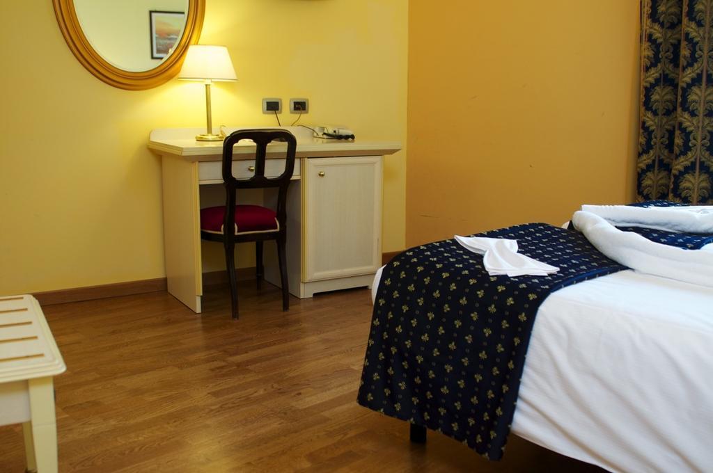 Britannia Excelsior Hotel 3*