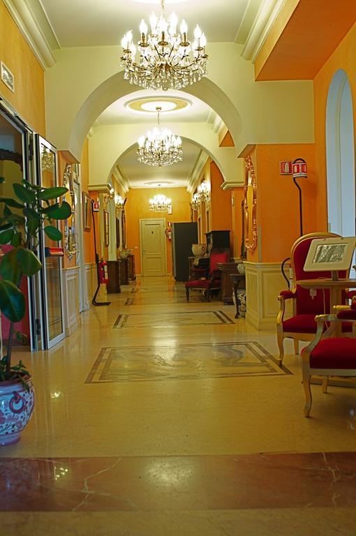 Hotel Britannia Excelsior 3*