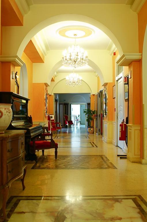 Britannia Excelsior 3*