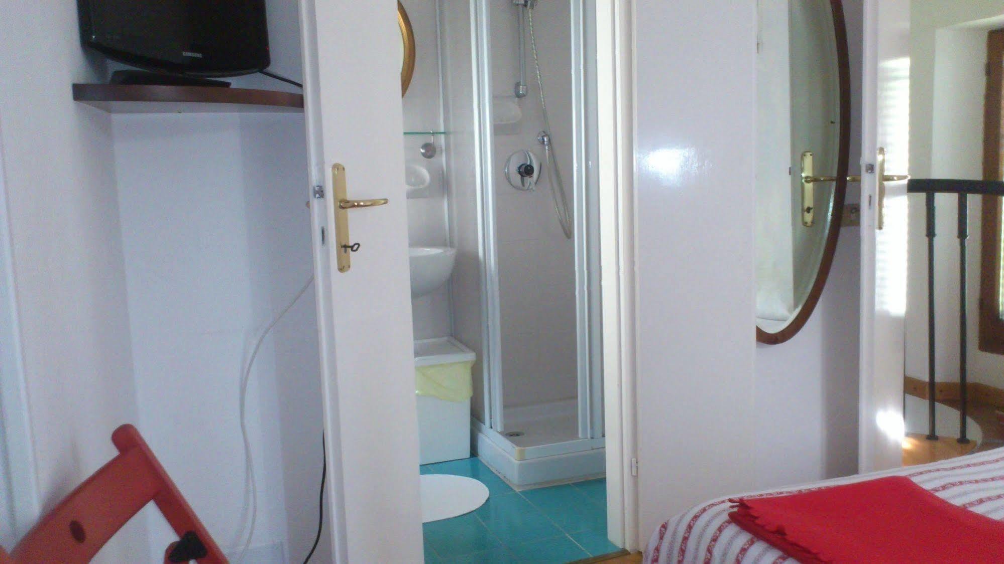 Guest house La Turr De Mezz Nesso