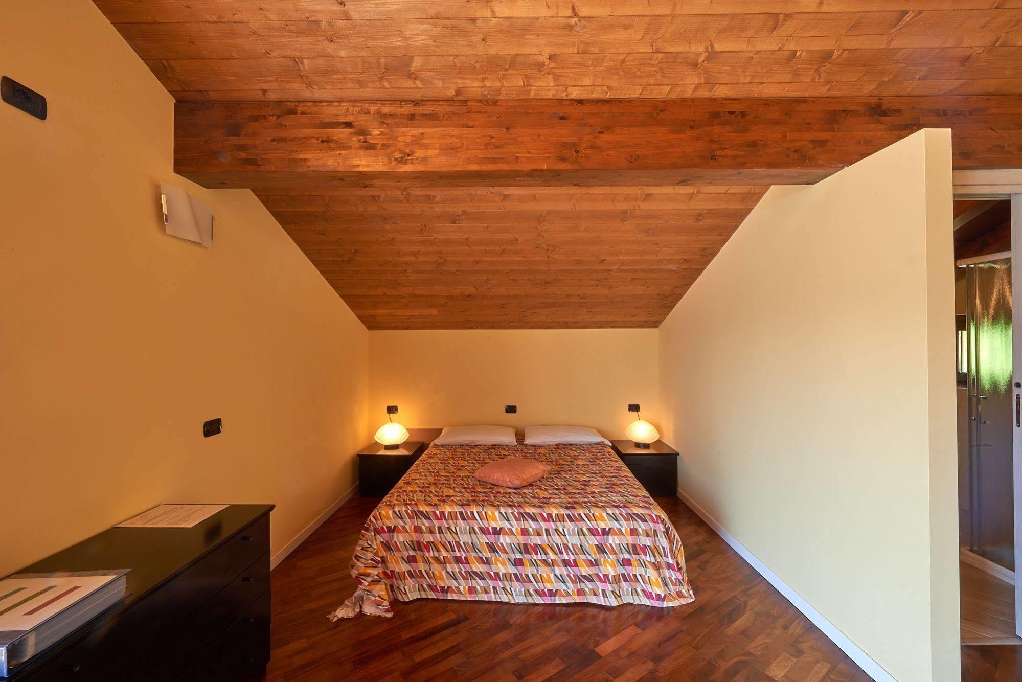 B&b-foresteria Casa Della Musica Mandello del Lario