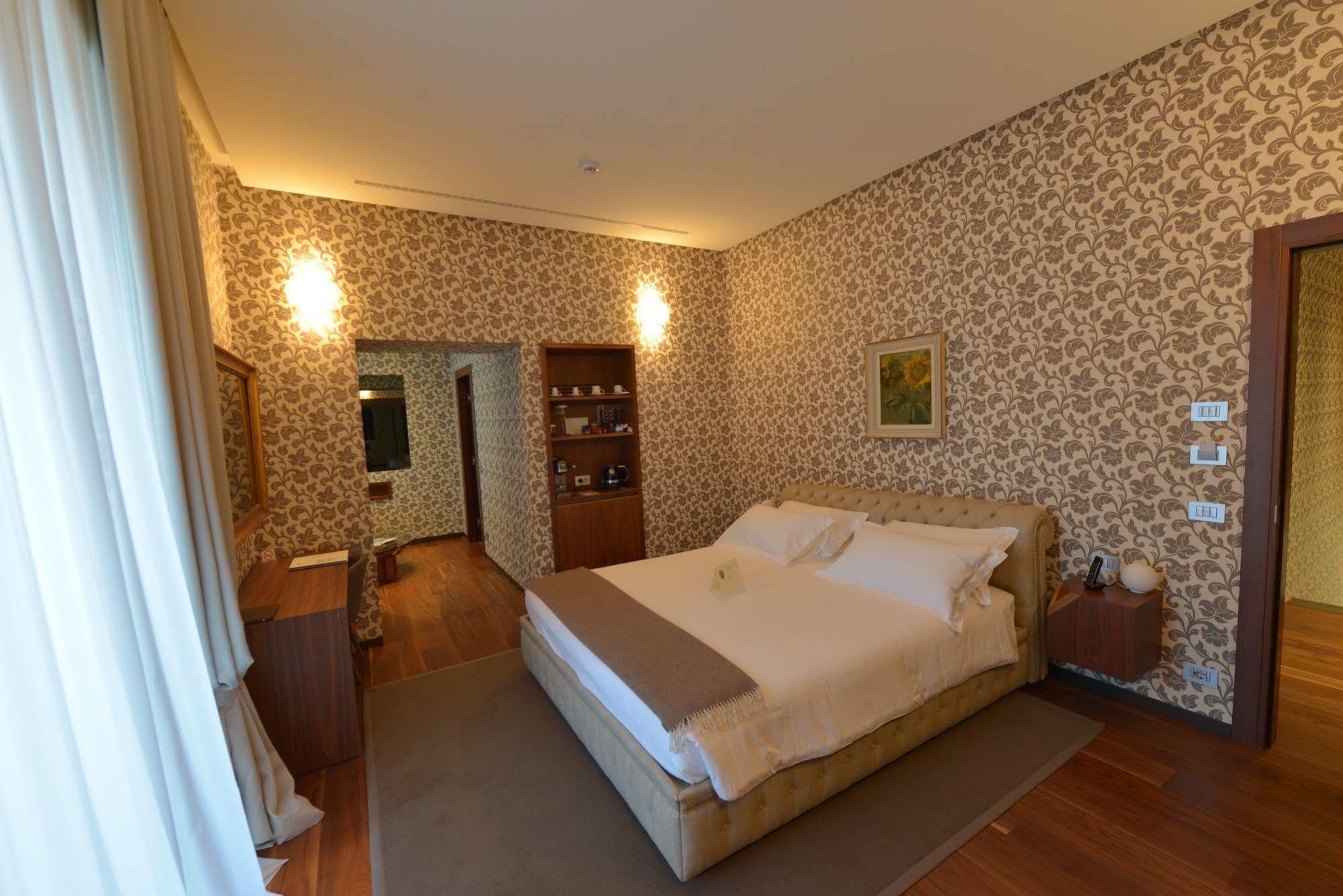 Lario Mandello Hotel 5*