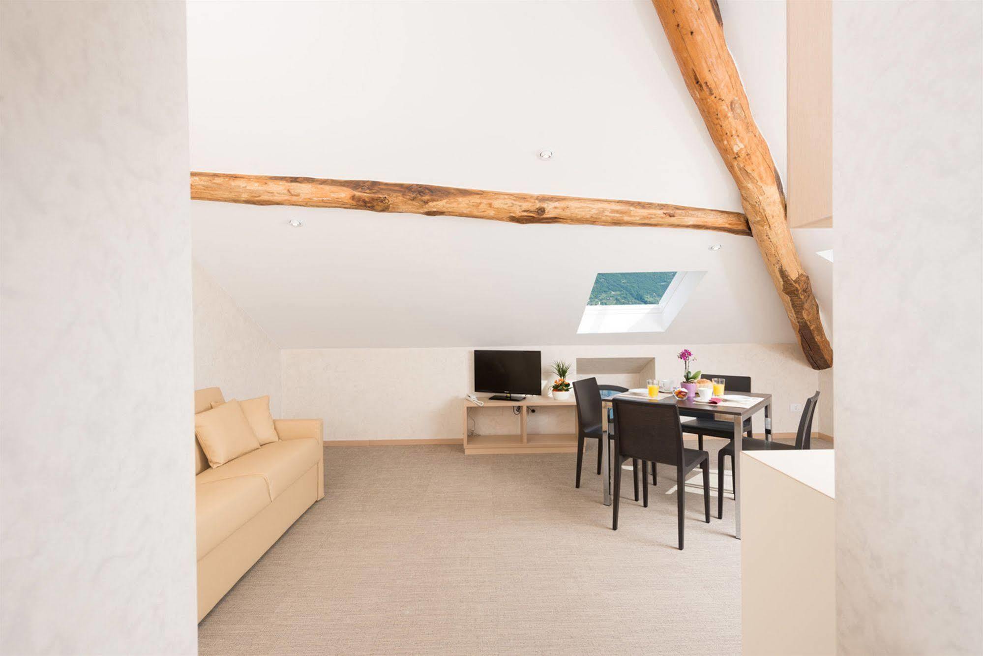Helvetia Hotel Lezzeno