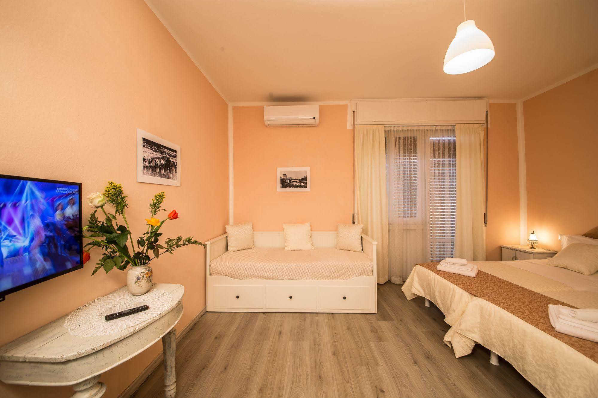 Beb Erba Bed & Breakfast