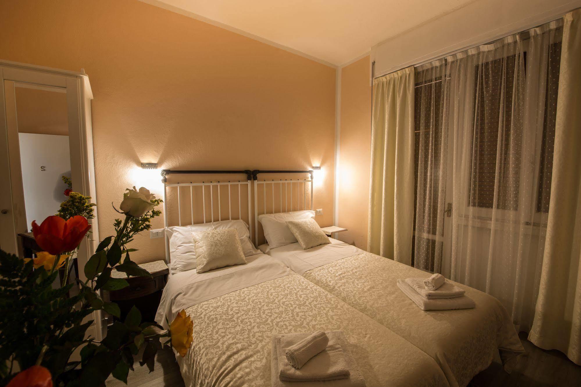 Bed & Breakfast Beb Erba 3*