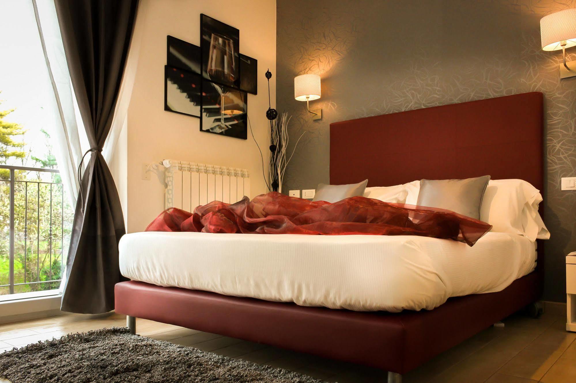 Rossovino Hotel 3*