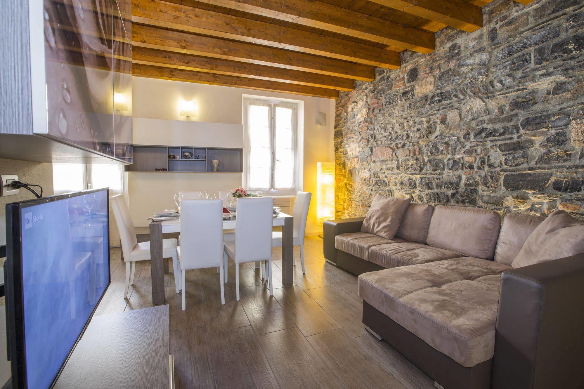 Medioevo In Centro Apartment *