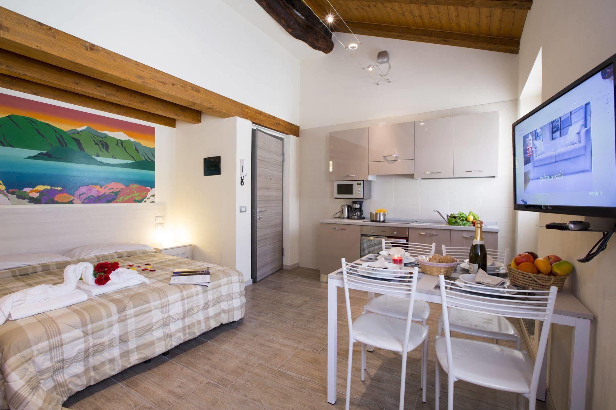 Apartment Medioevo In Centro Como