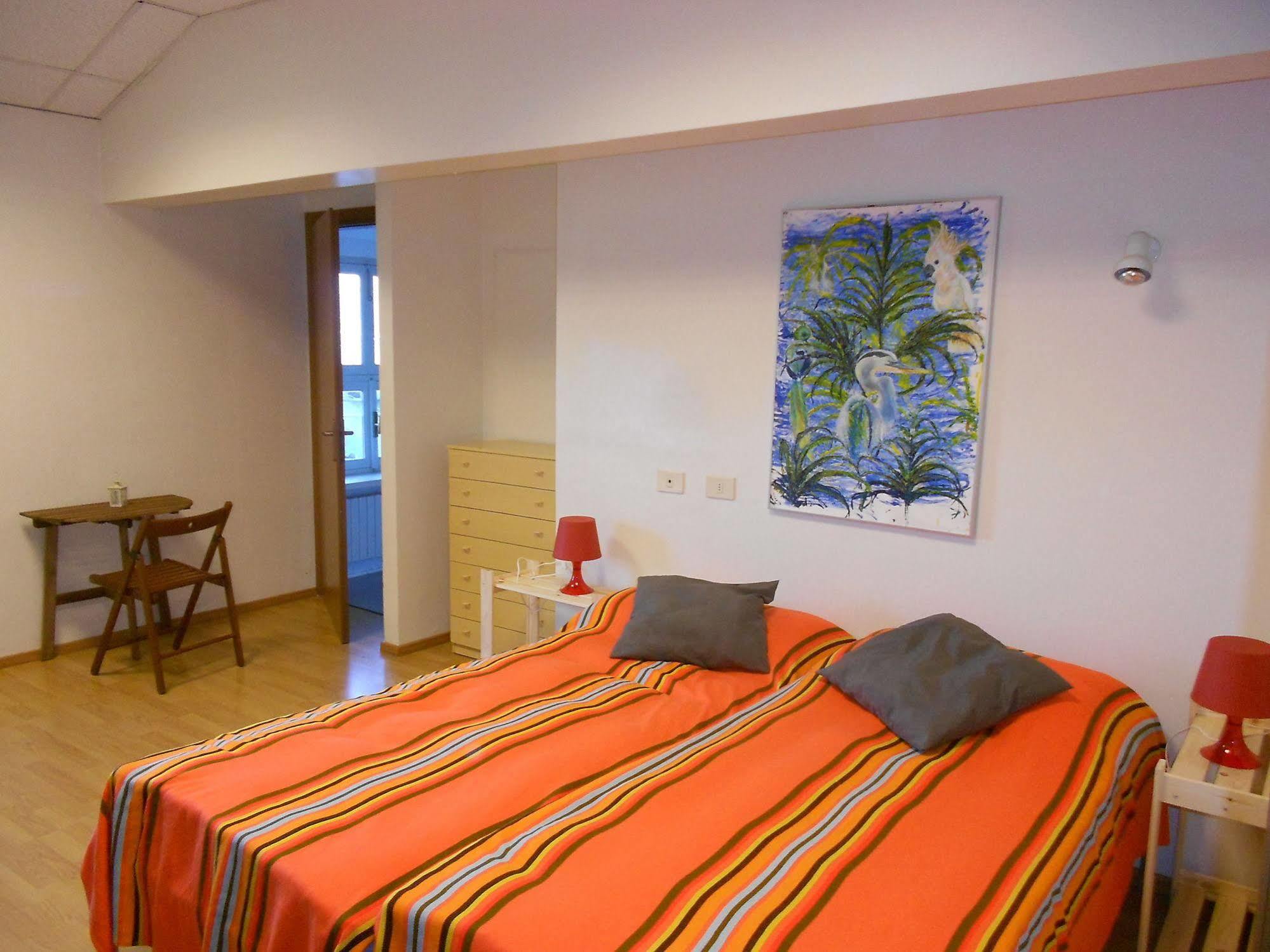 Hostel Santangela &