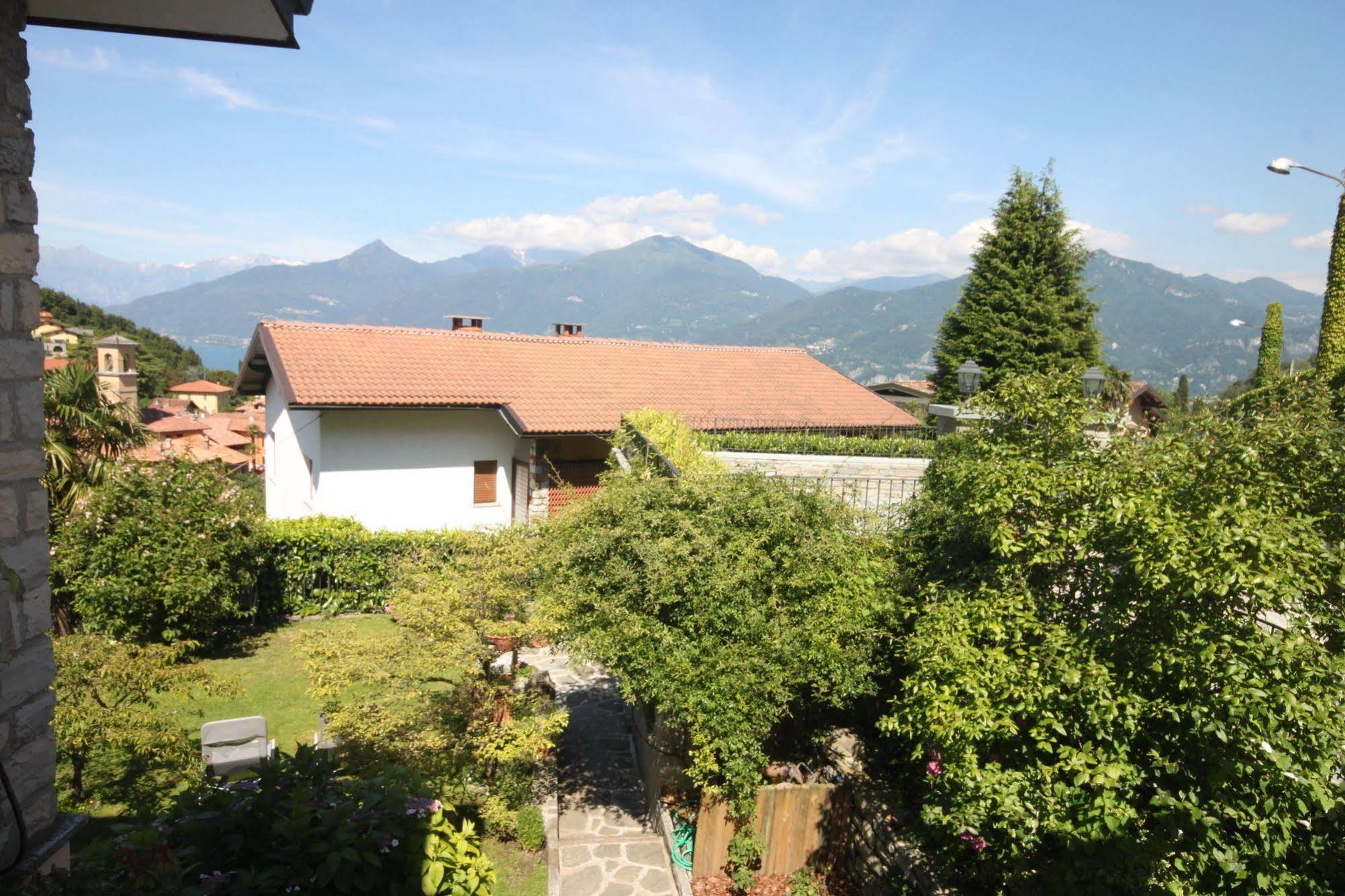 Balcone Fiorito * Menaggio