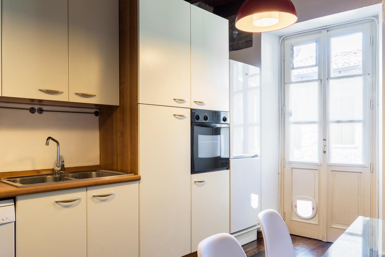 Apartment Palazzo Del Pero Luxury Attic - Bymyhomeincomo