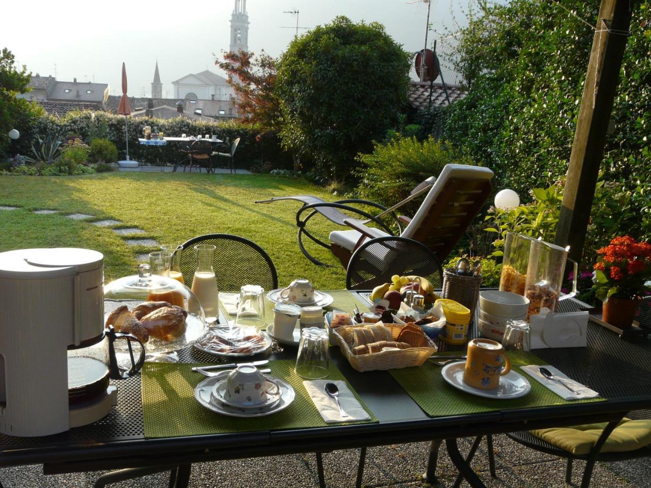 Bed & Breakfast Relais Garden Lecco Valmadrera