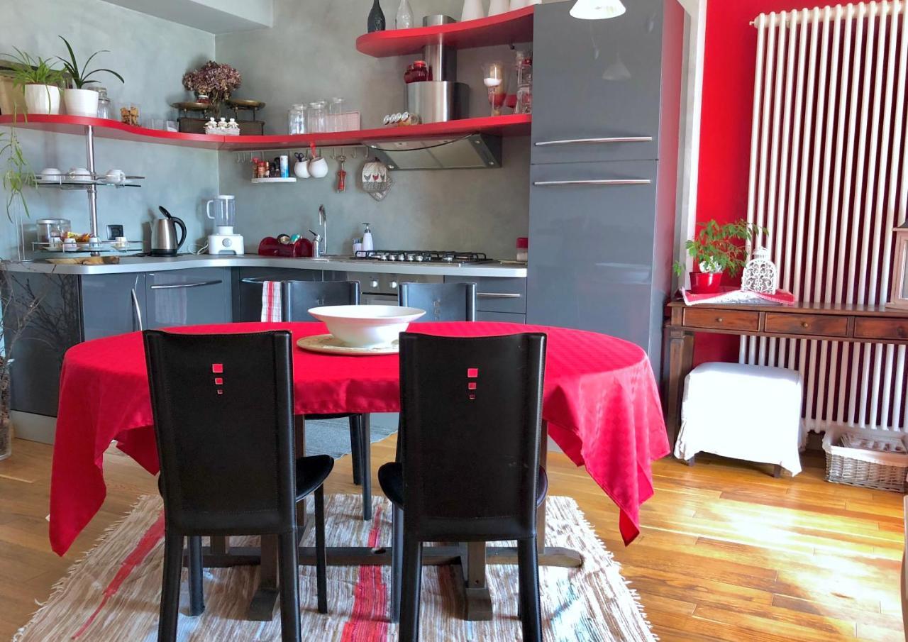 Red&grey *