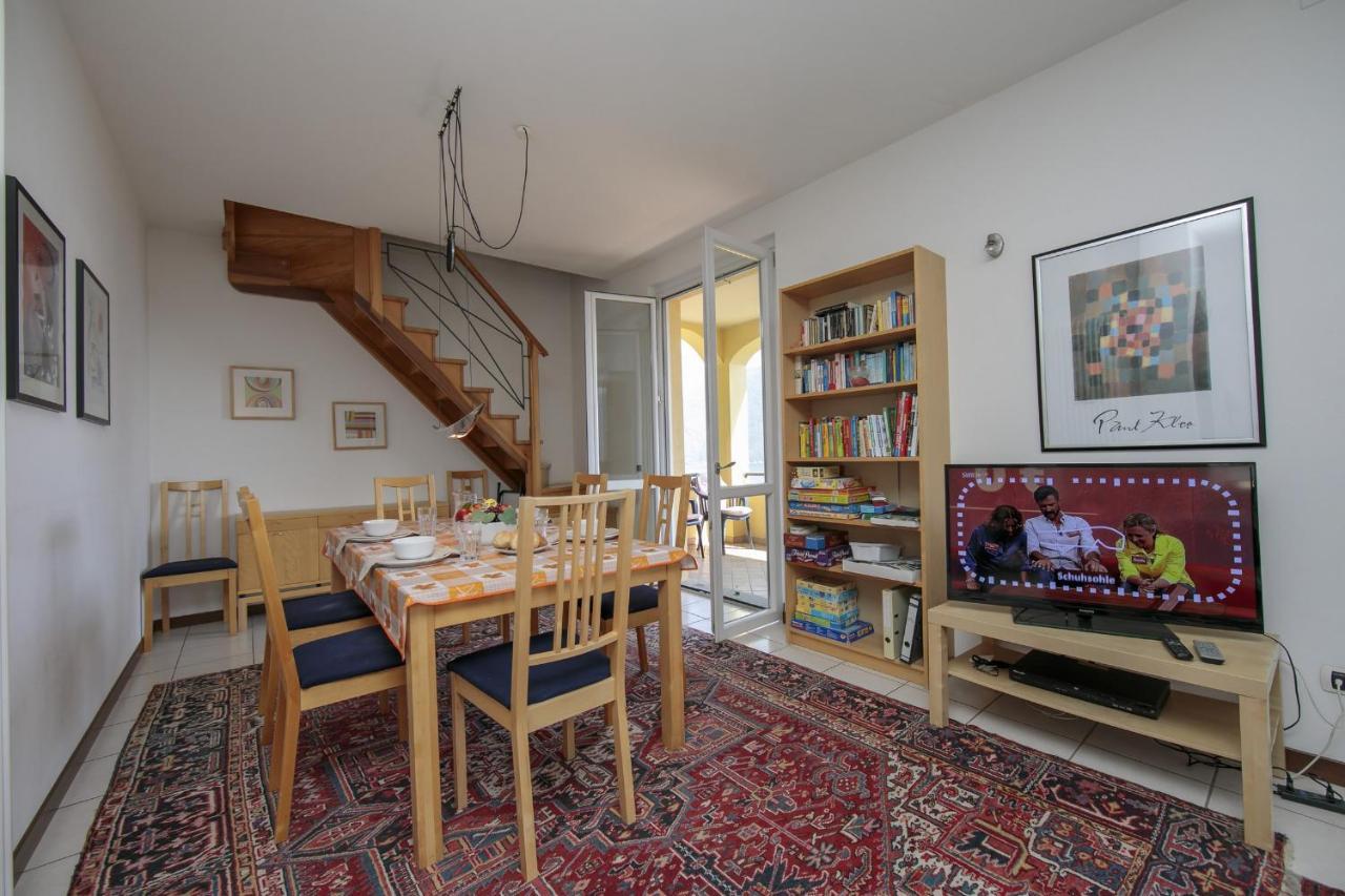 Romina Lakeview Apt. *