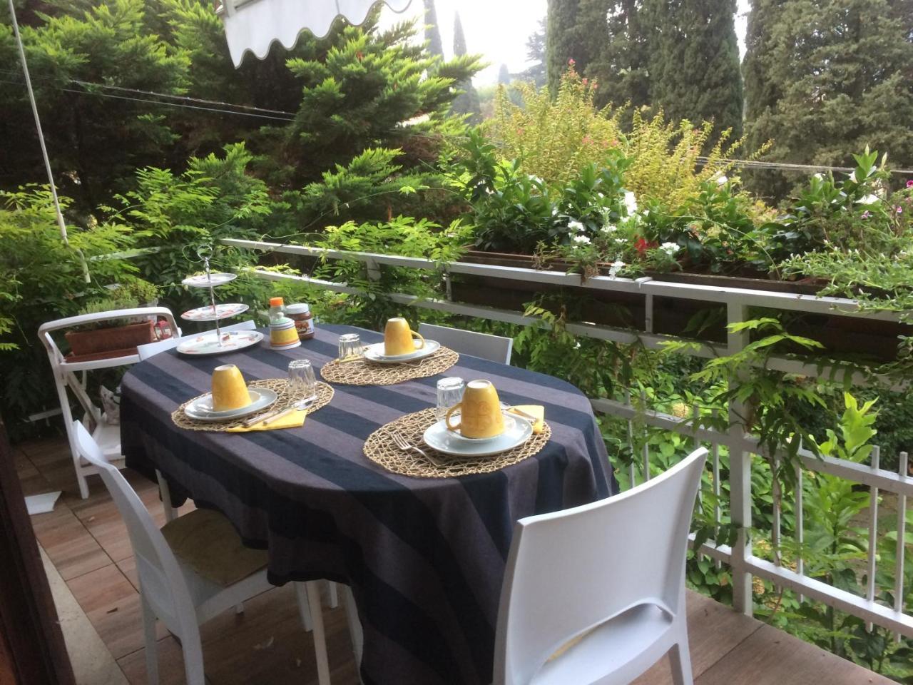 Le Ortensie -lago Di Como Bed & Breakfast *