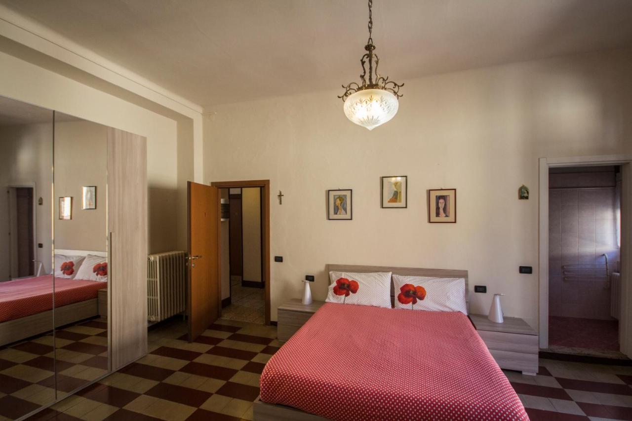 Sala Hotel 2*