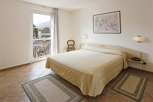 Hotel Albergo Lenno 4*
