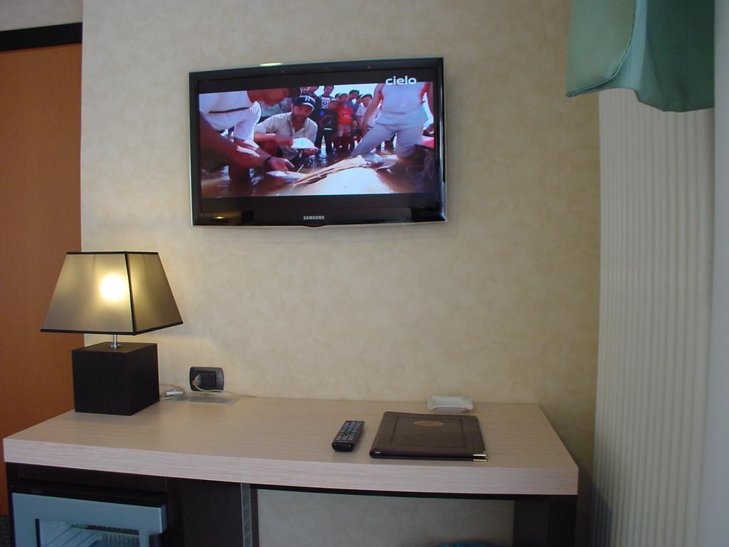Don Abbondio Hotel