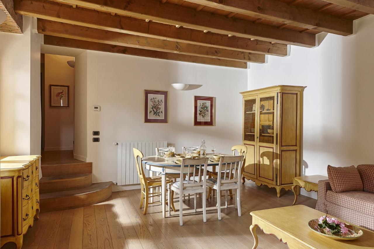 Apartment Joivy Charming Centre Of Como