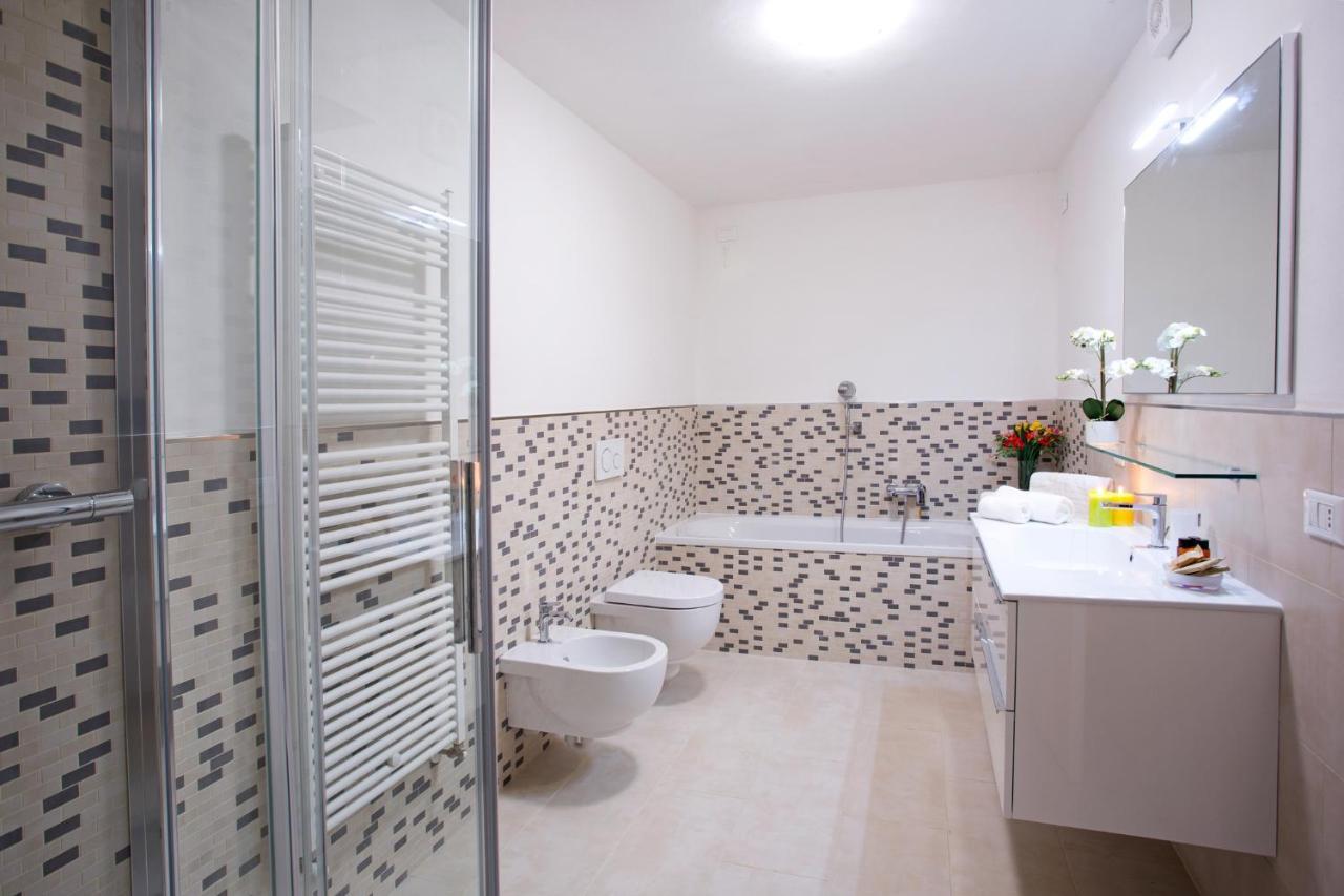 Sala Comacina No 2 With Pool And By Italian Apartment