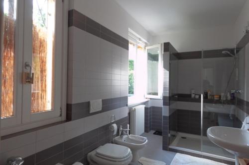 Le Rose Sleeps 6 - Families Only Please * Menaggio