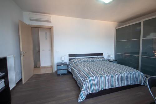 Le Rose Sleeps 6 - Families Only Please Villa