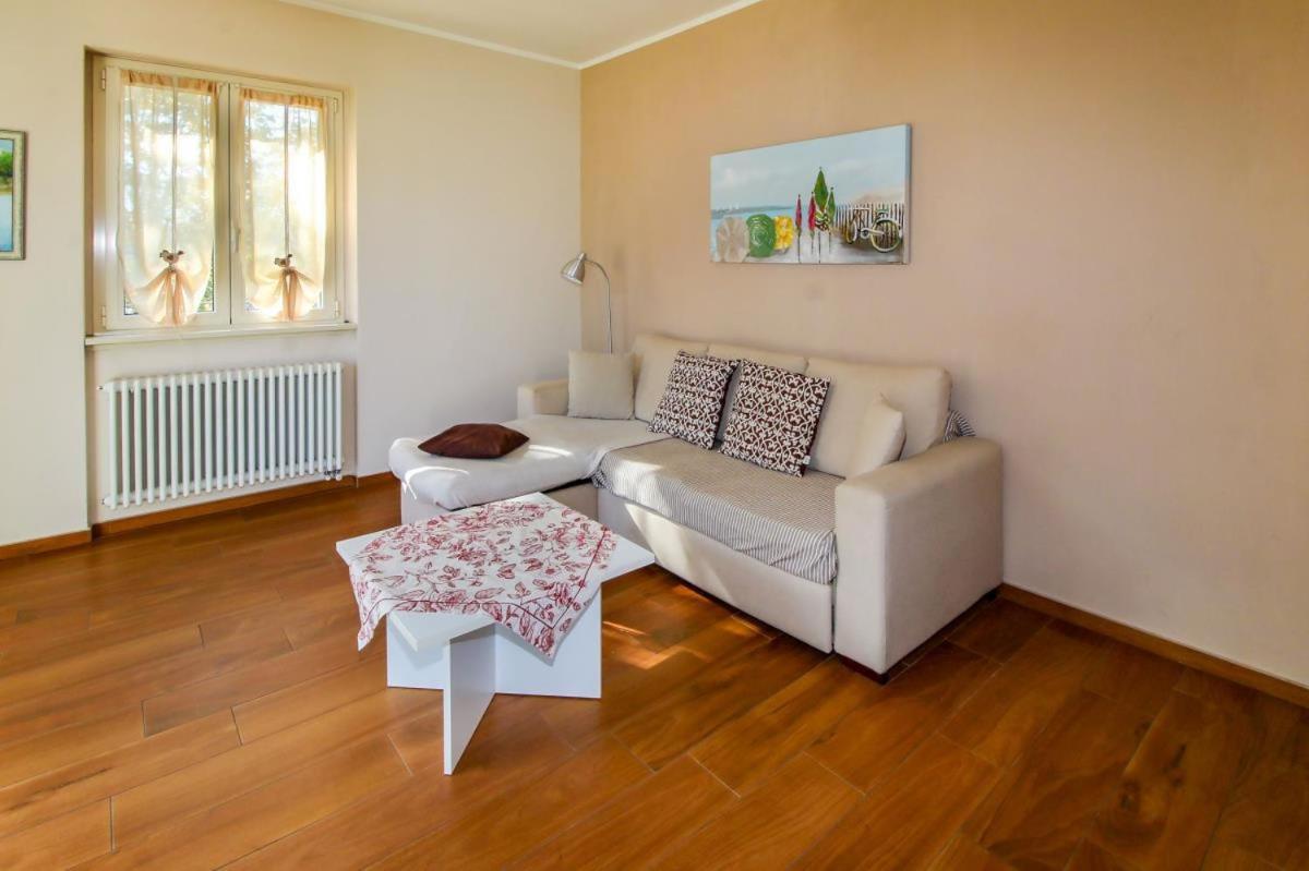 Conchita Terrazza Balkon-ferienwohnung Apartment