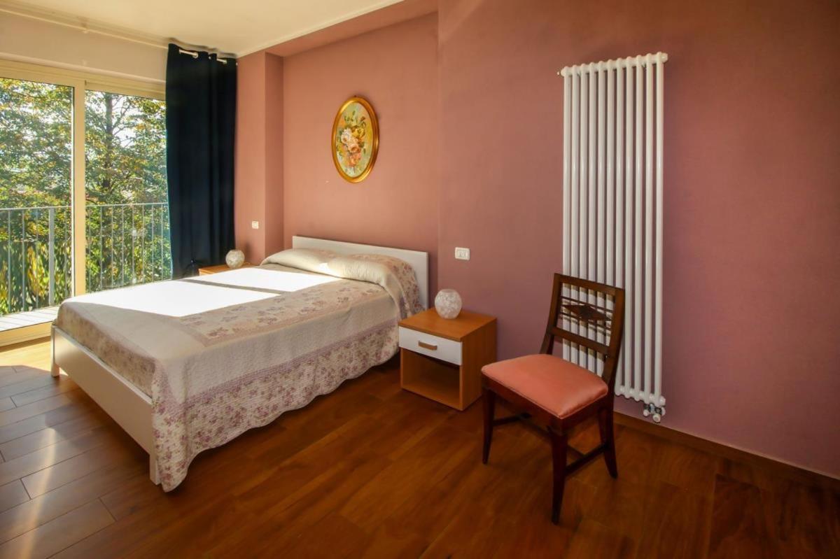 Apartment Conchita Terrazza Balkon-ferienwohnung Colico