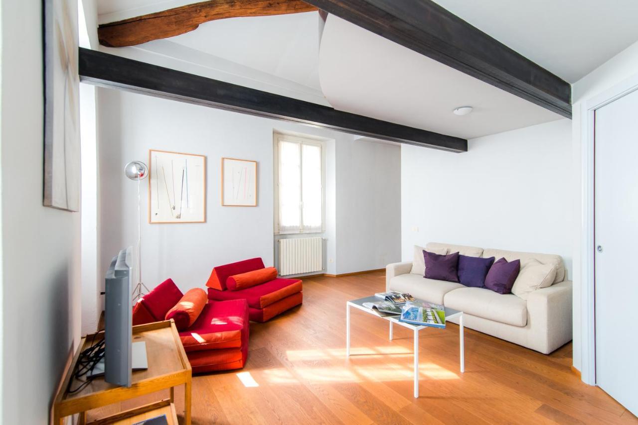 Antica Via Volta - The House Of Travelers Apartment