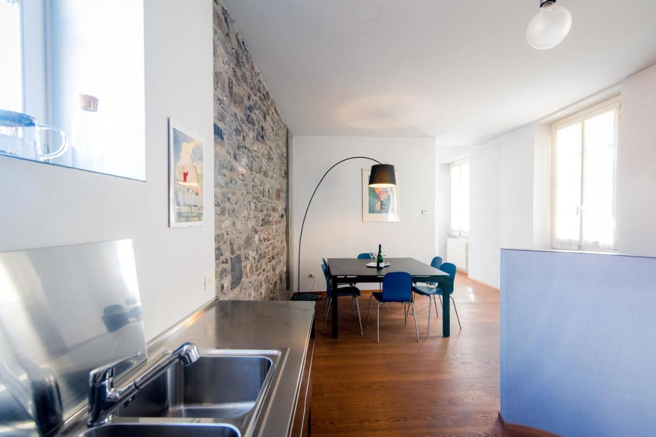 Antica Via Volta - The House Of Travelers Apartment