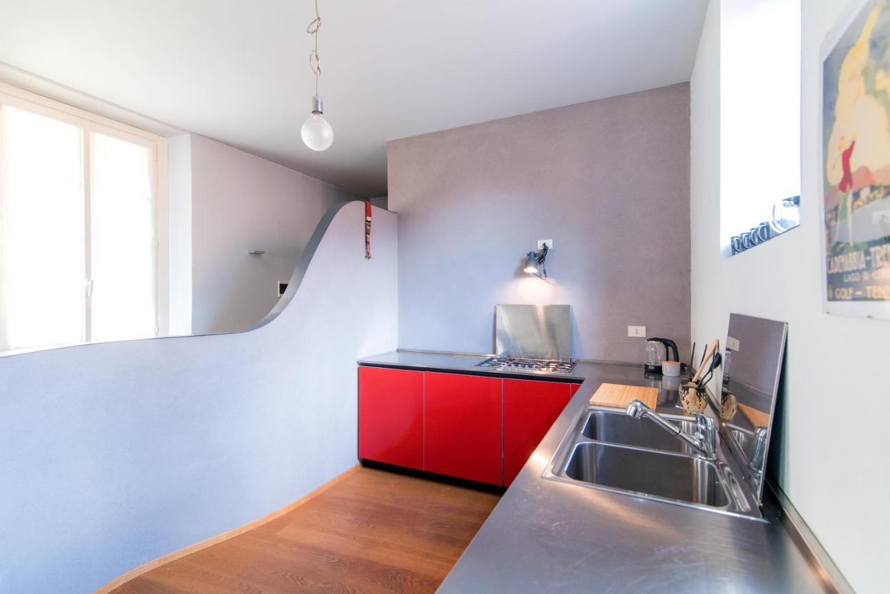 Antica Via Volta - The House Of Travelers Apartment *
