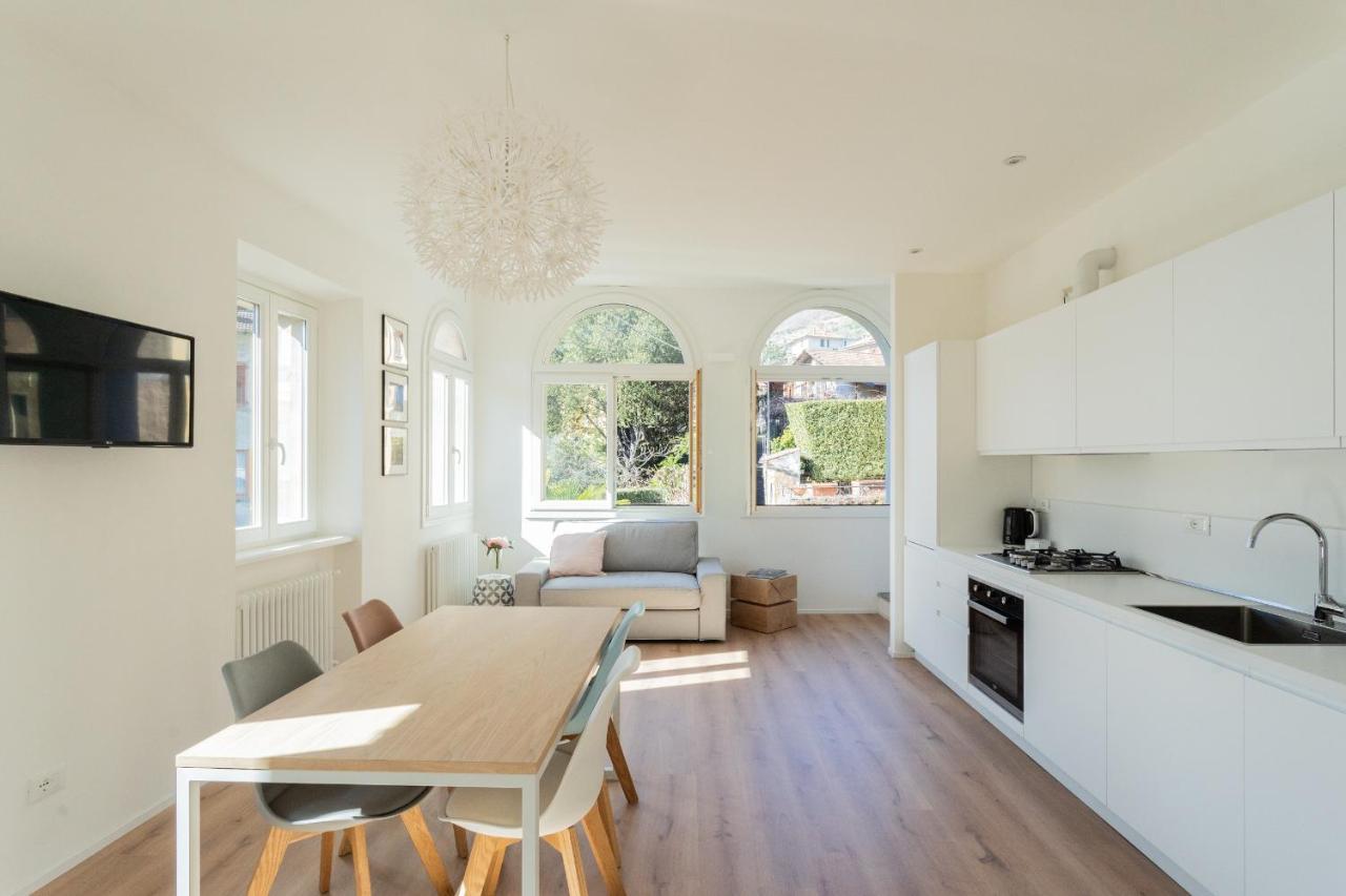 Lovely Corner In The Heart Of The By Rent Apartment Como